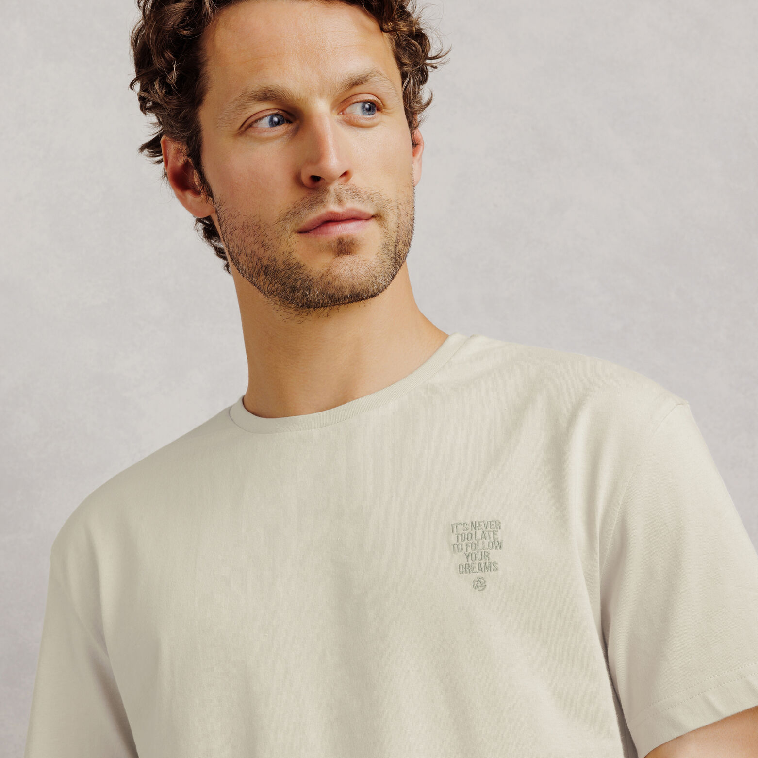 Pyjamaset met borduursel