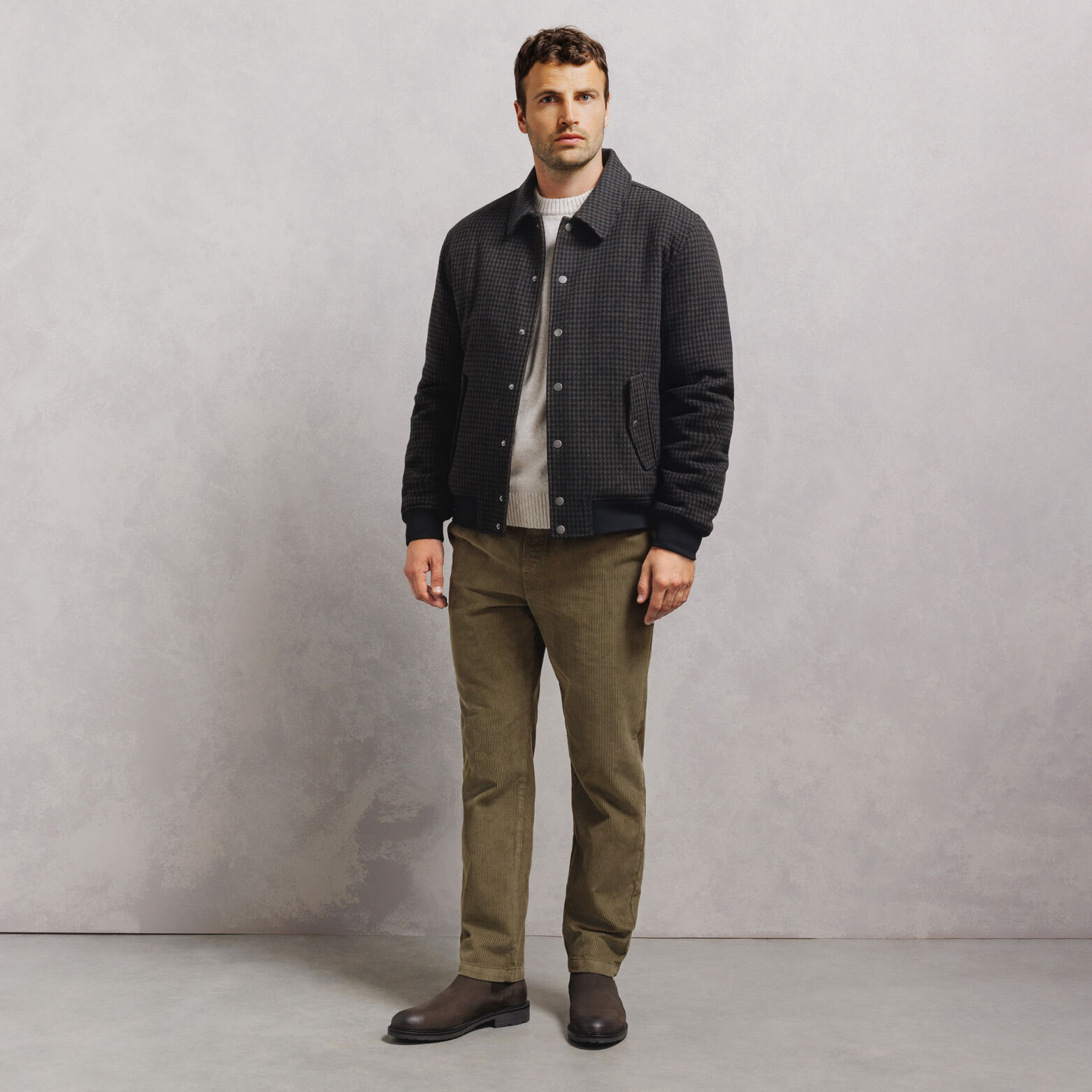 Pantalon tapered taille &eacute;lastiqu&eacute;e en velours