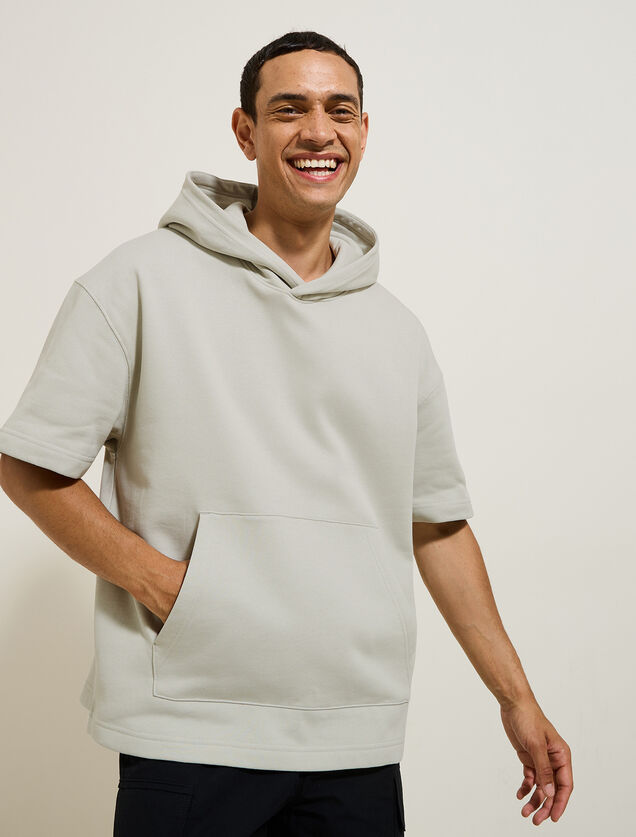 Sweat &agrave; capuche manches courtes uni