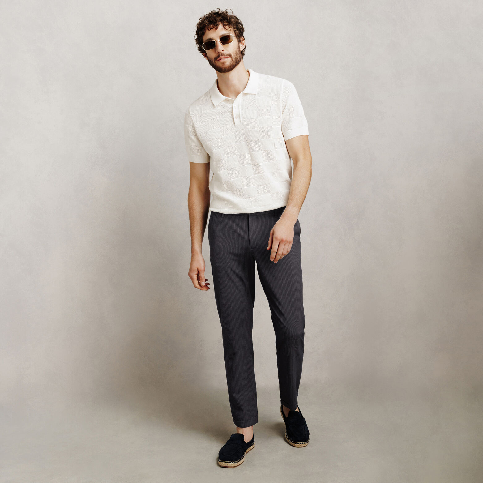 Pantalon tapered 7/8&egrave;me seersucker ray&eacute;