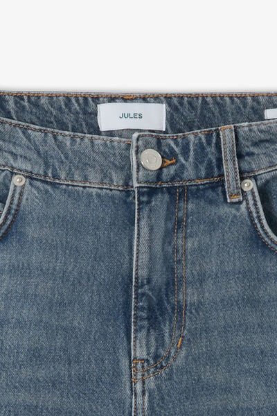 Jean loose