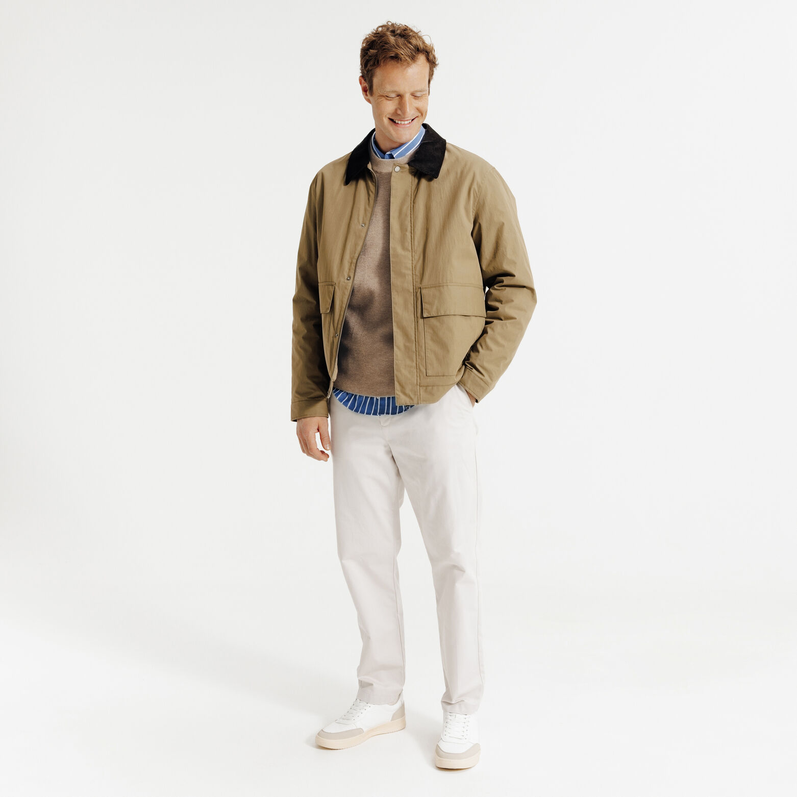 Pull col rond jeux de points fantaisie