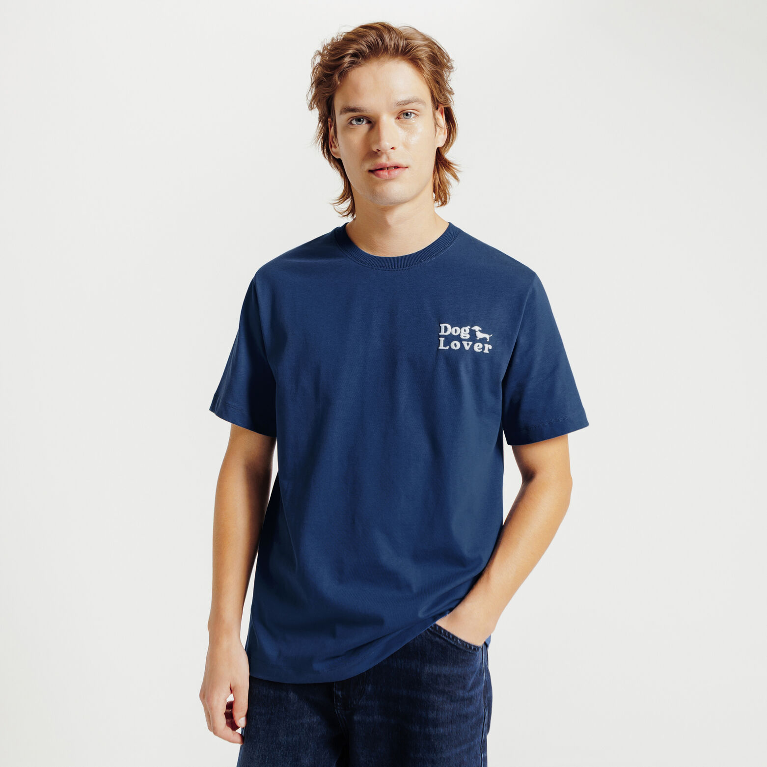 Tee shirt imprimé poitrine chien