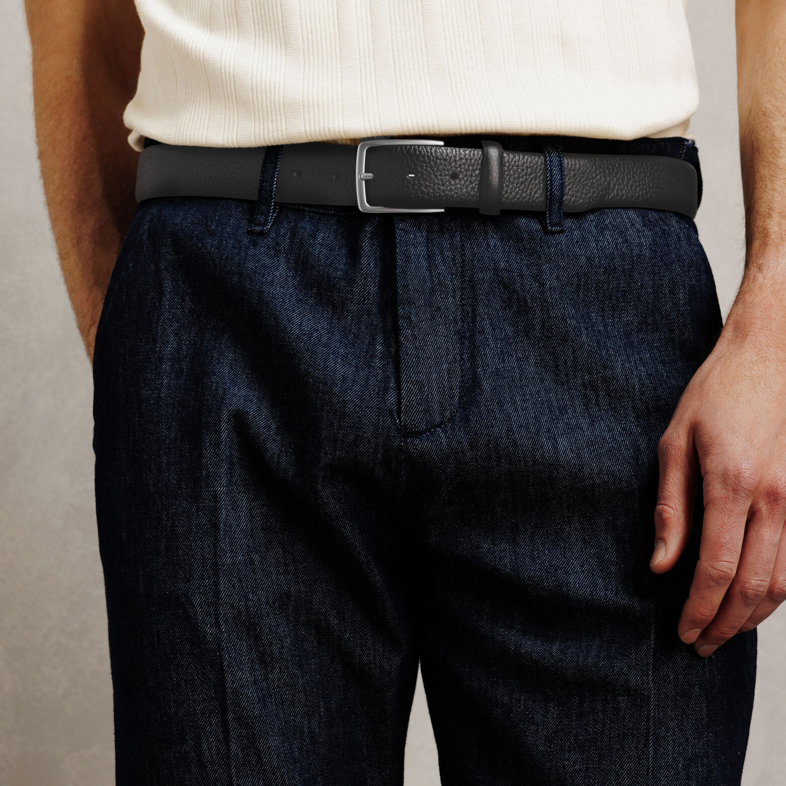Ceinture en cuir grain&eacute;e