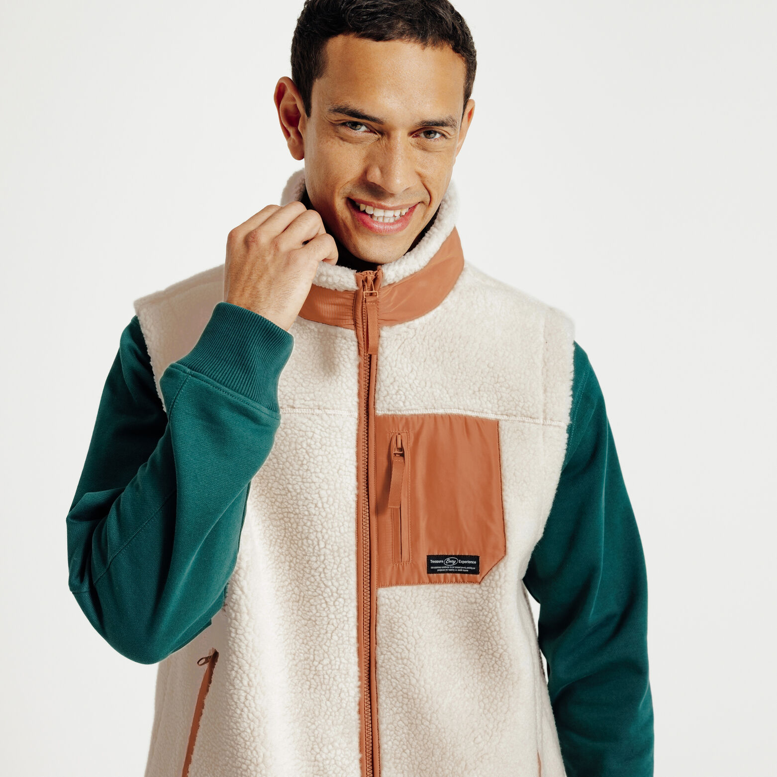 Veste sans manche en sherpa contrastée