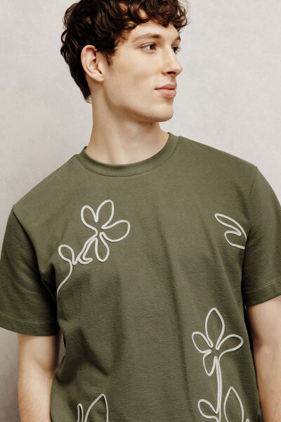 Tee shirt fleurs en cordelette mati&egrave;re fantaisie