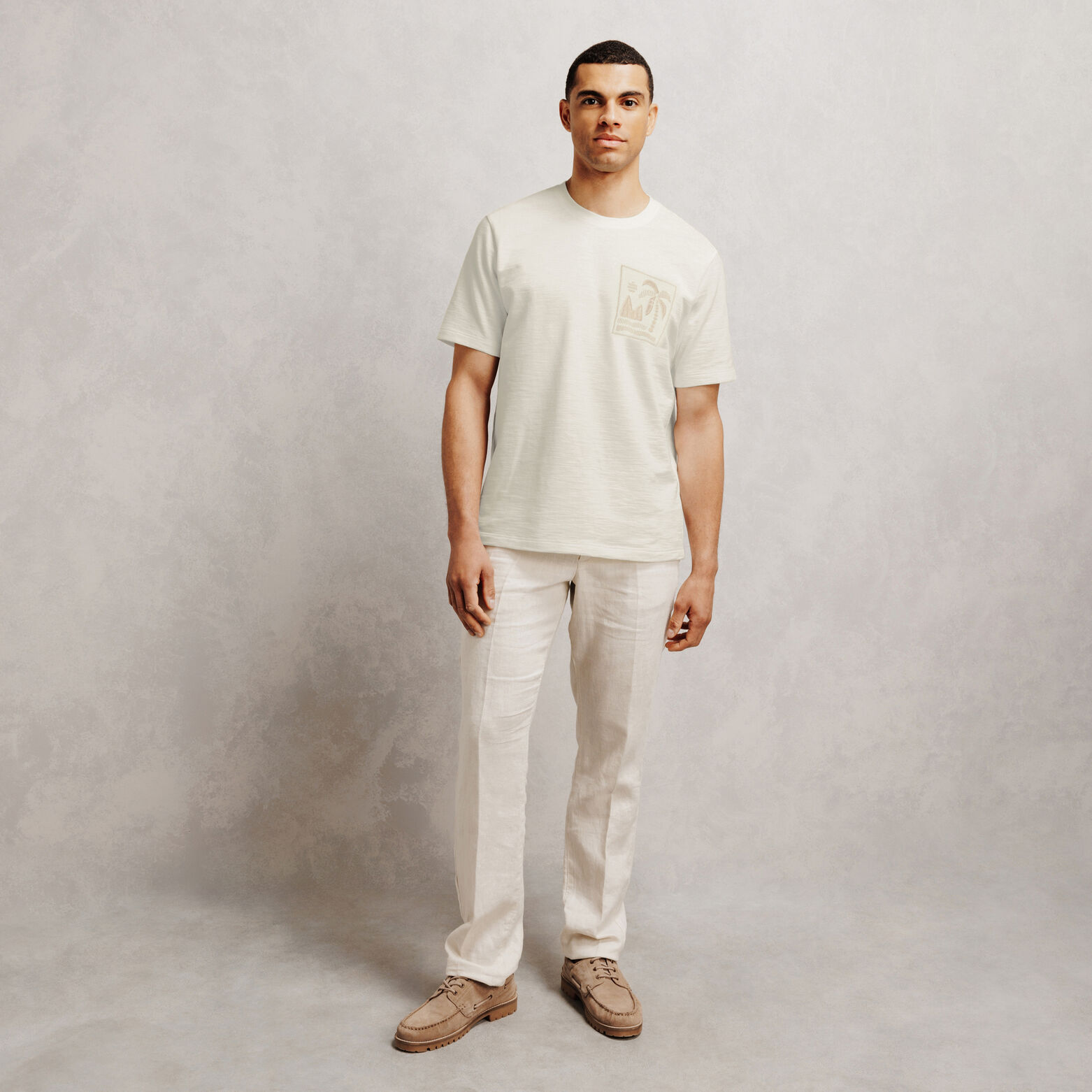 Tee shirt brod&eacute; textur&eacute;
