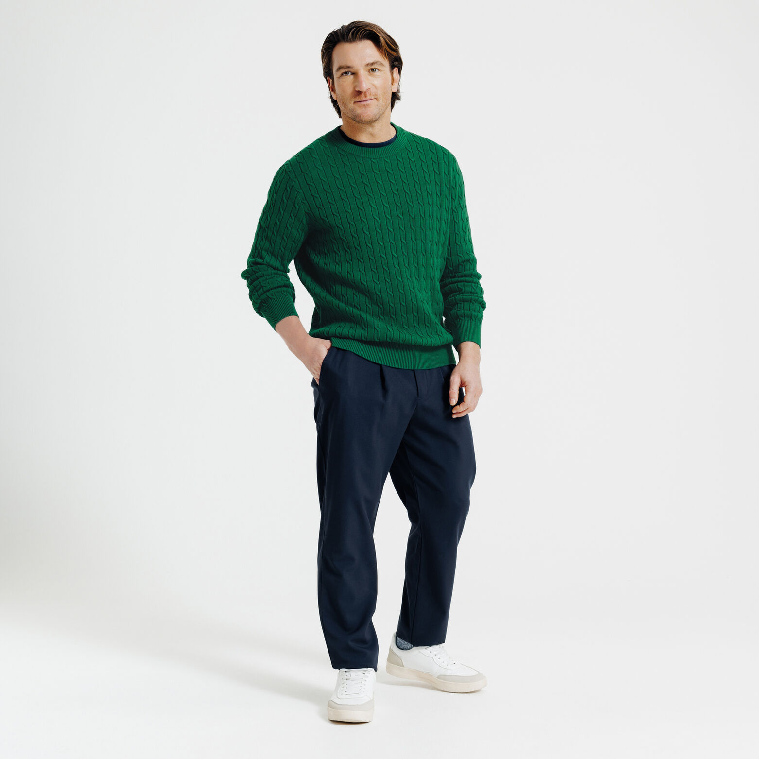 Pull col rond torsad&eacute;