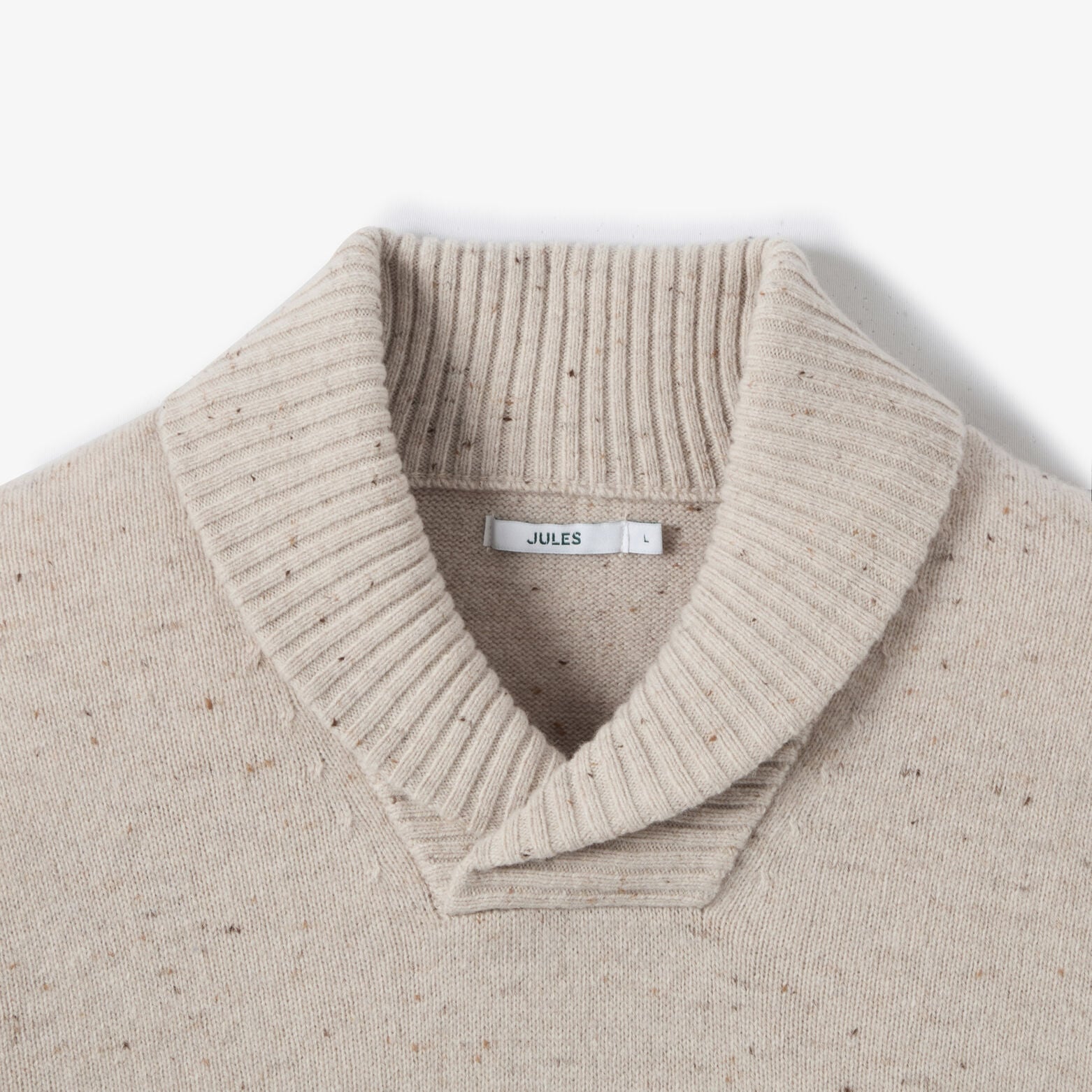 Pull col ch&acirc;le en laine d'agneau majoritaire