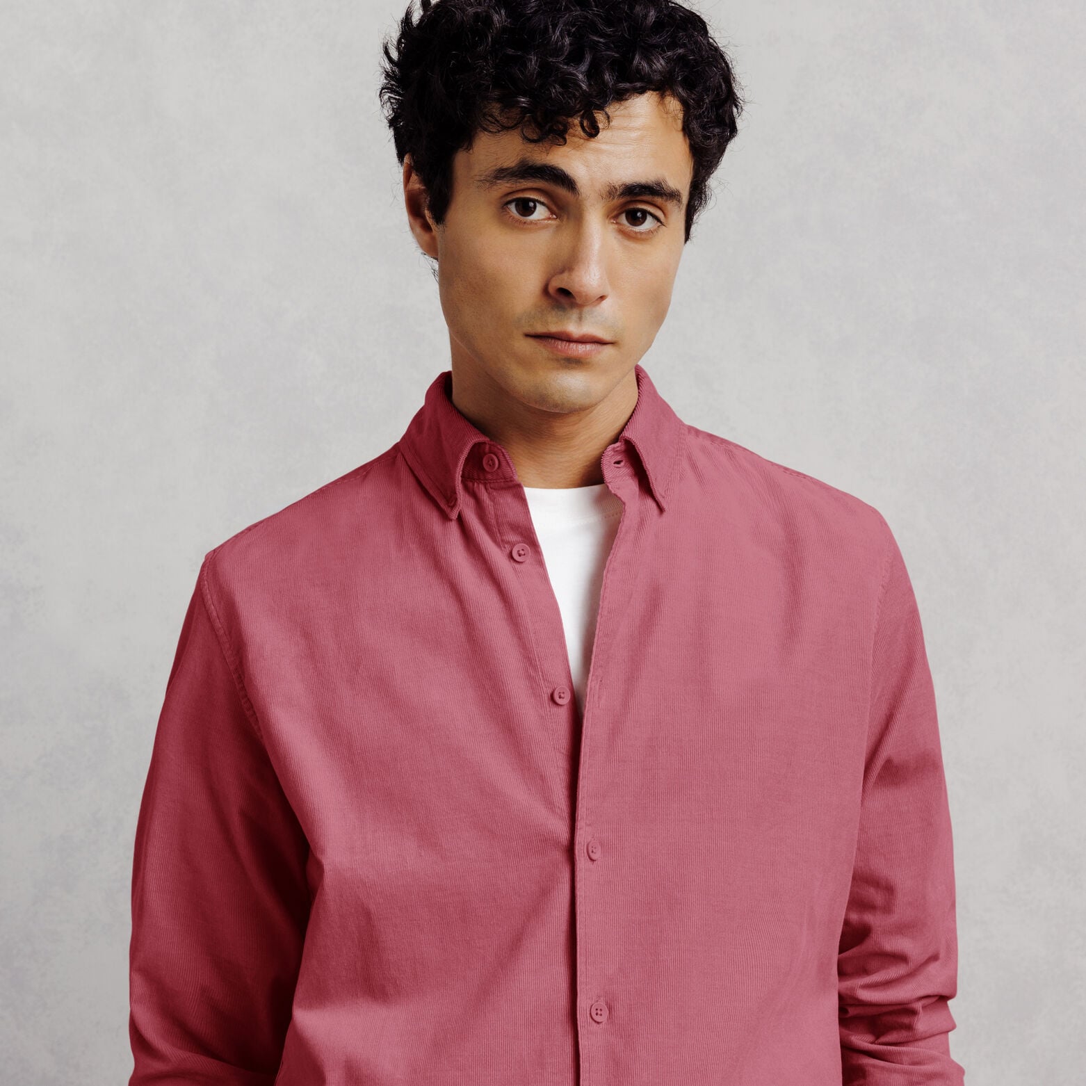 Chemise en velours c&ocirc;tel&eacute; unie 100% coton