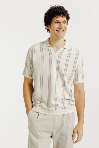 Polo manches courtes ray&eacute; col resort