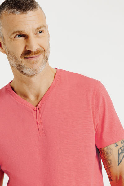 Tee shirt col tunisien en mati&egrave;re flamm&eacute;e