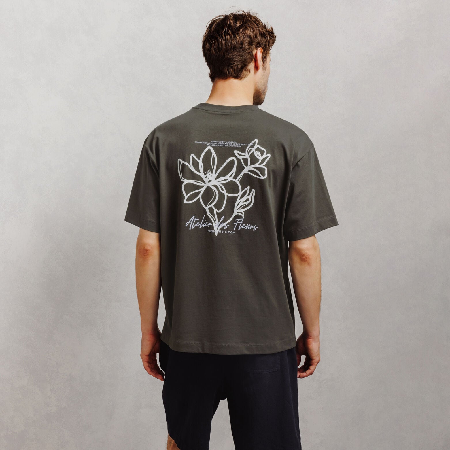 Tee shirt imprim&eacute; devant et dos fleurs