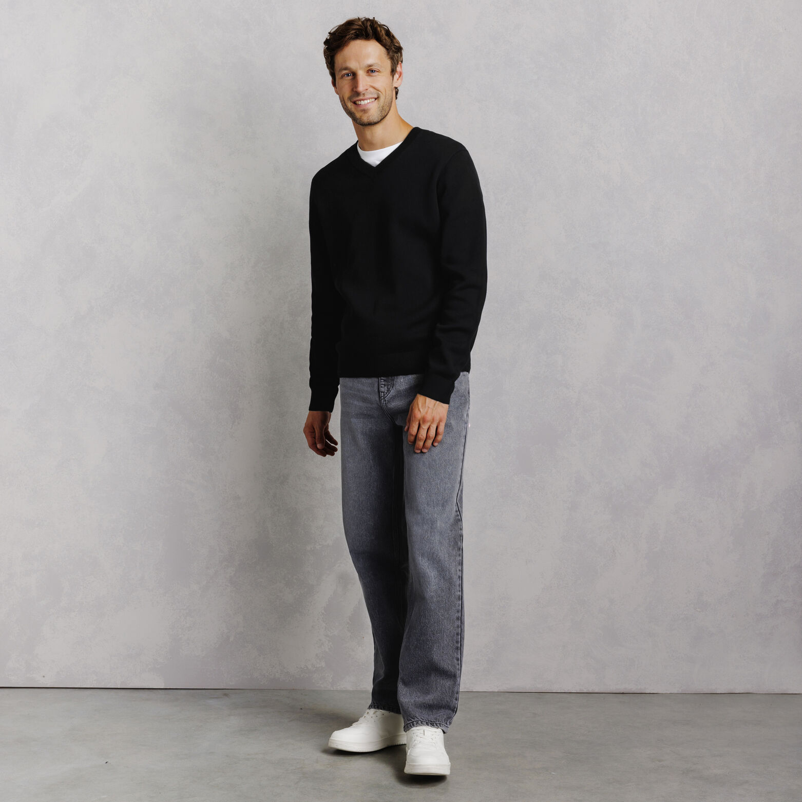 Pull col v " le parfait by JULES"