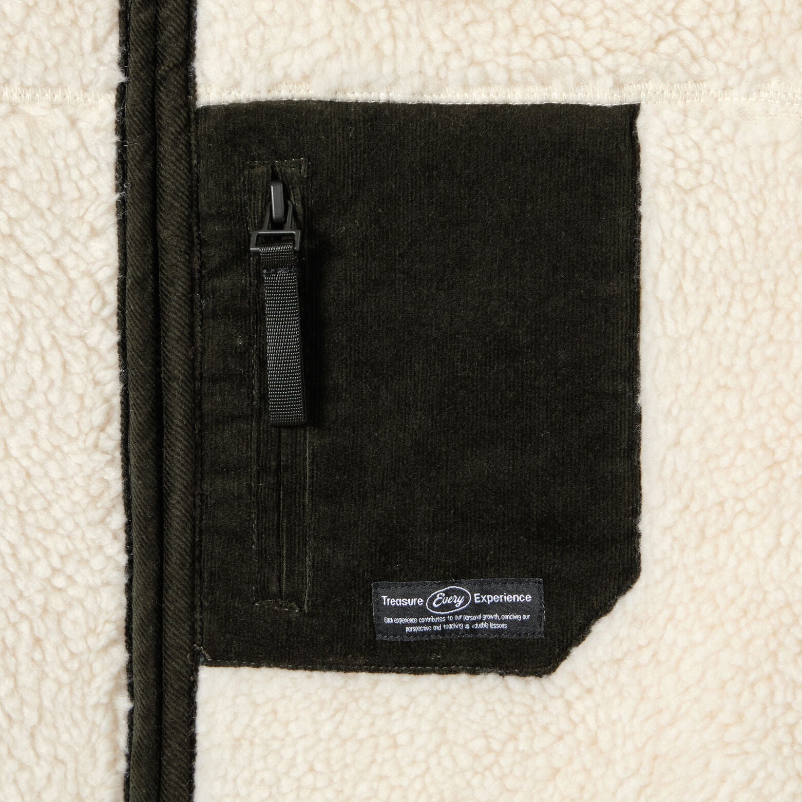 Veste zipp&eacute;e sherpa contrast&eacute;e