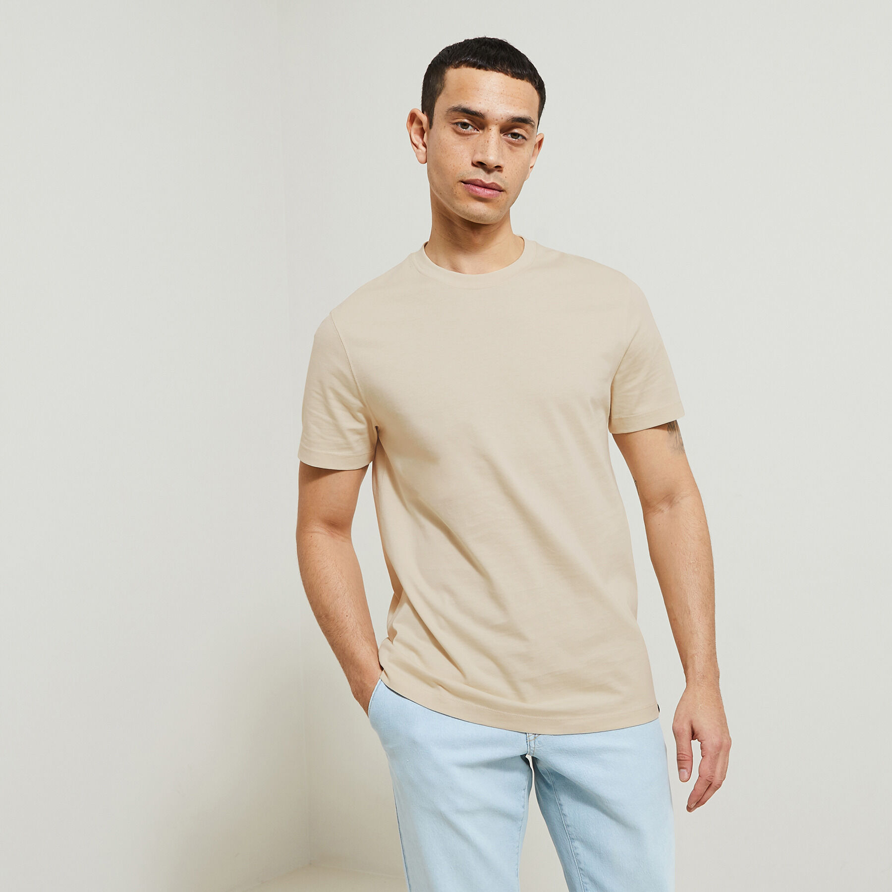 Tee shirt