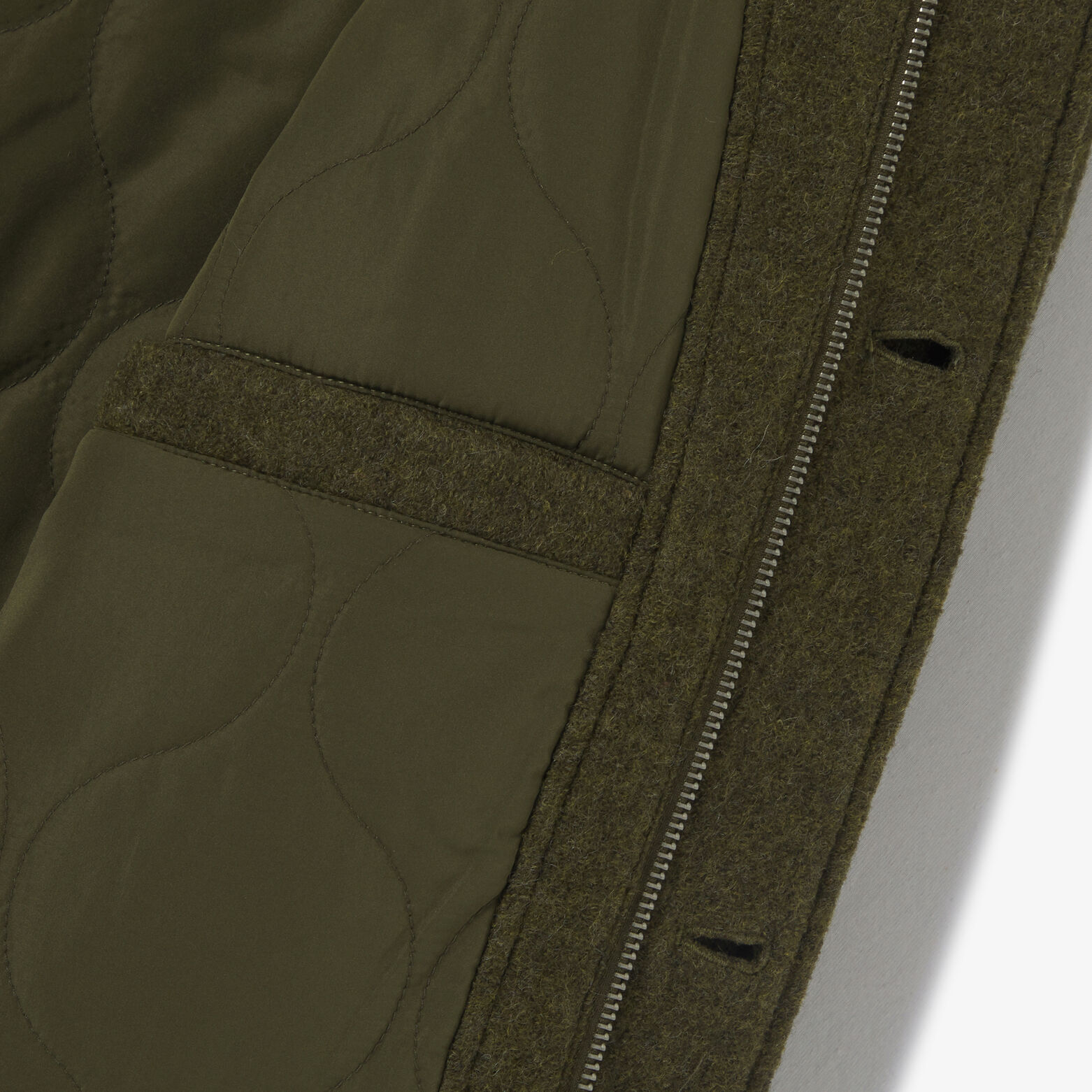 Jack met hemdskraag in wol