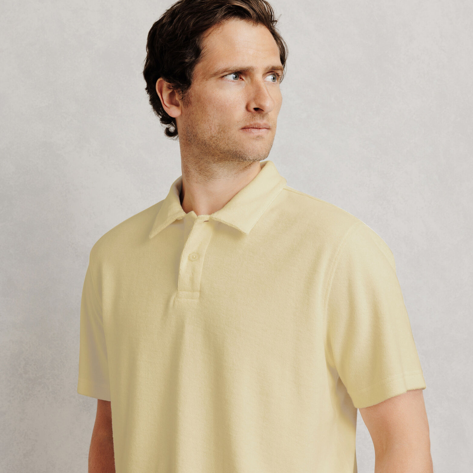 Polo manches courtes uni mati&egrave;re &eacute;ponge