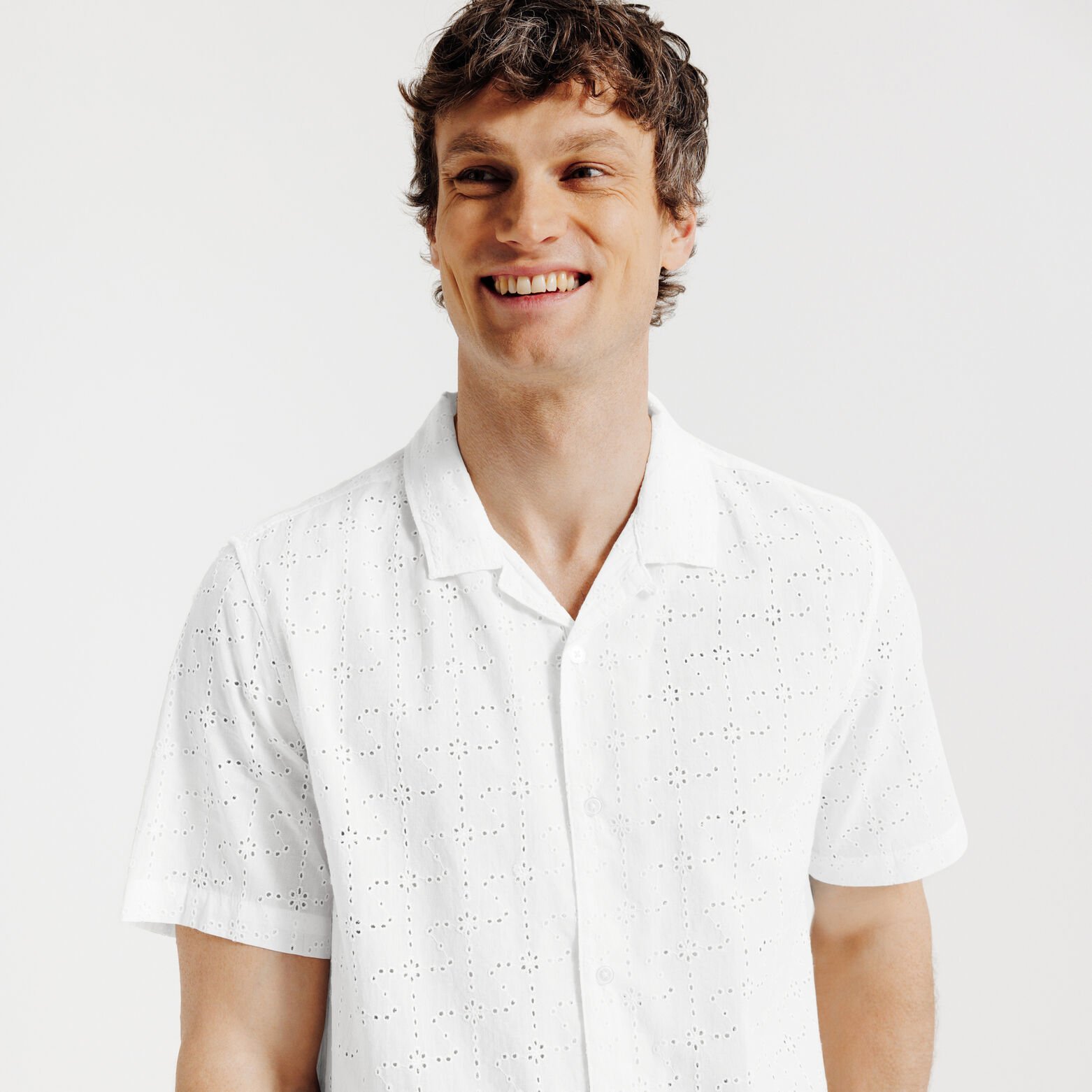 Chemisette regular en coton broderie anglaise