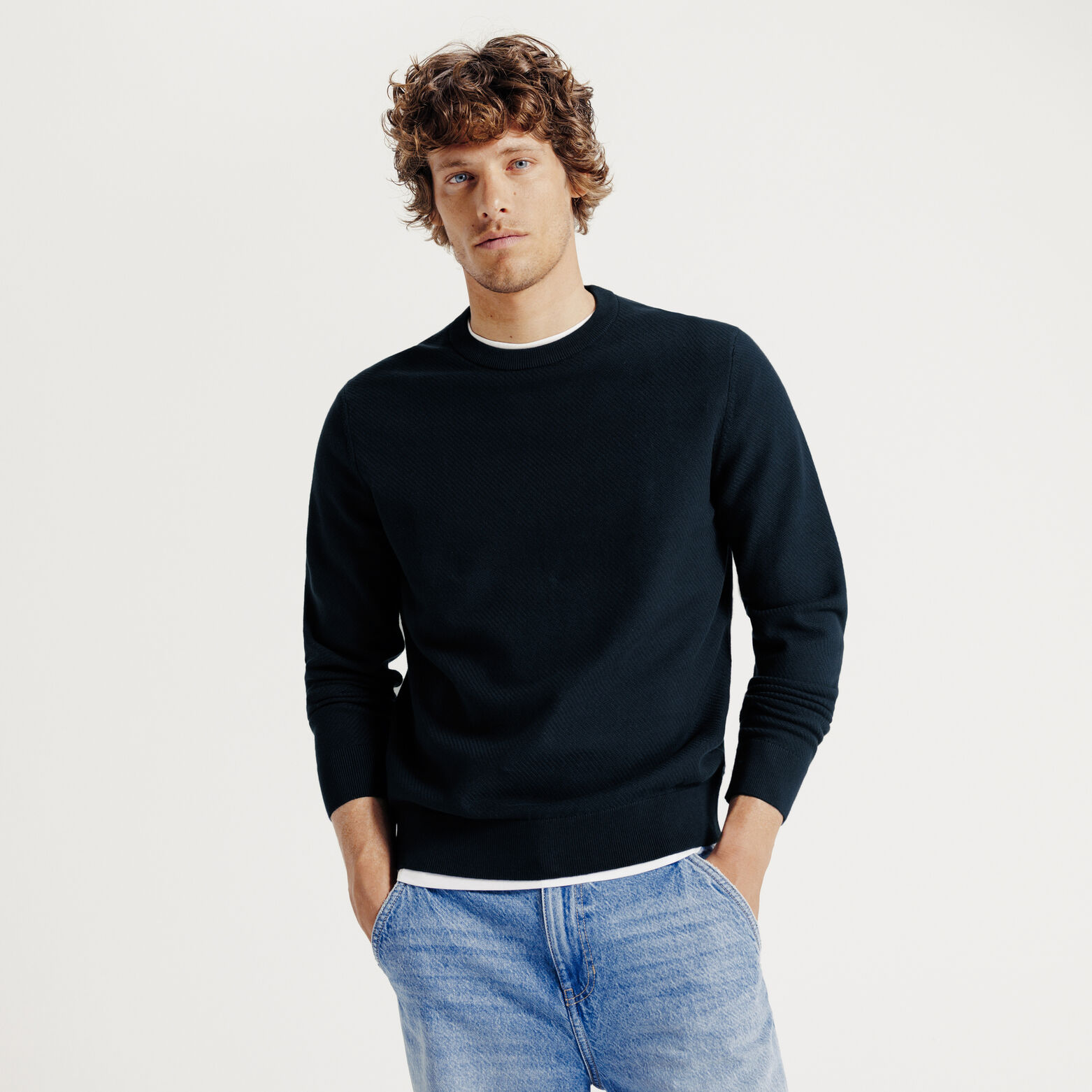 Pull col rond jeux de points fantaisie