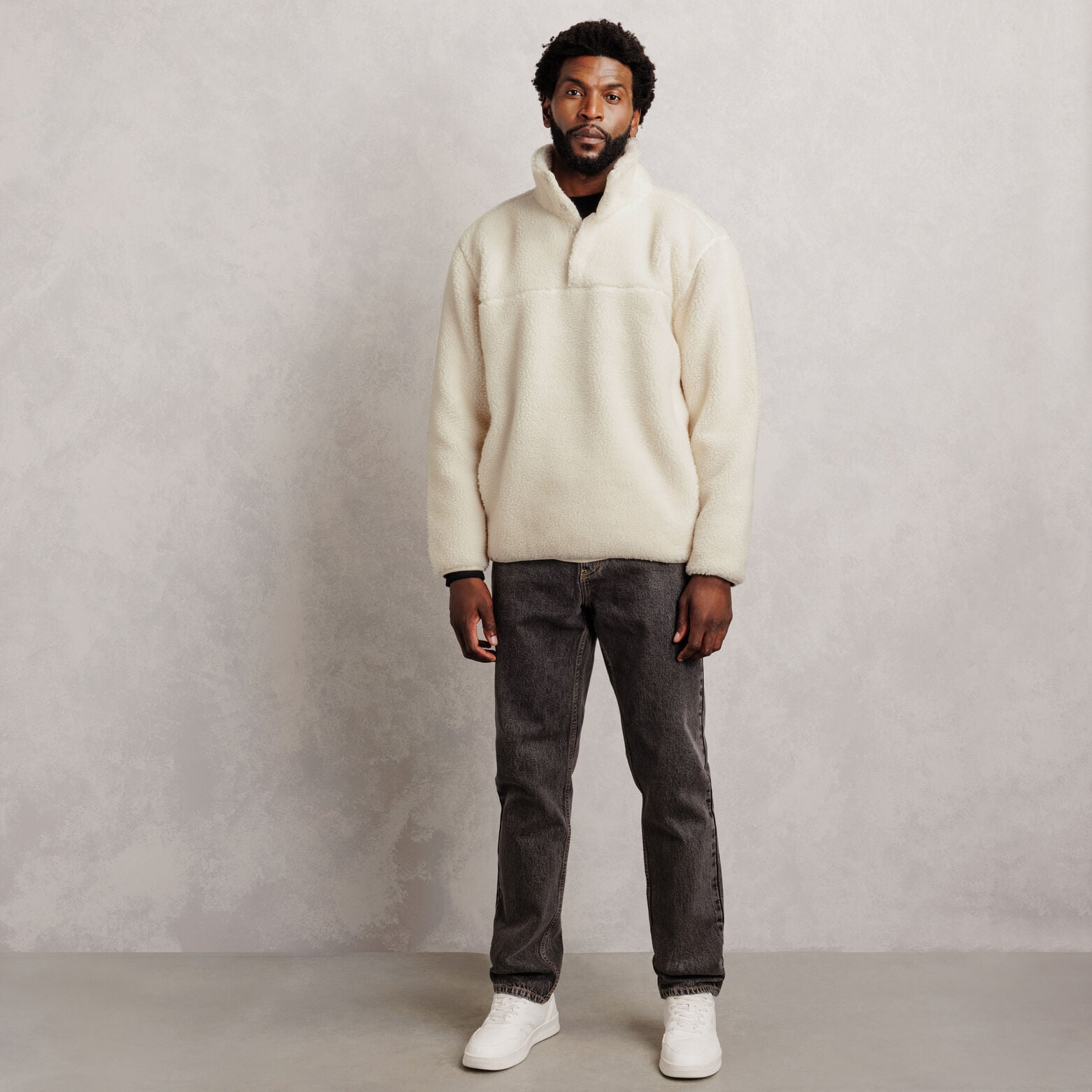 Sweat col montant pressionn&eacute; en sherpa