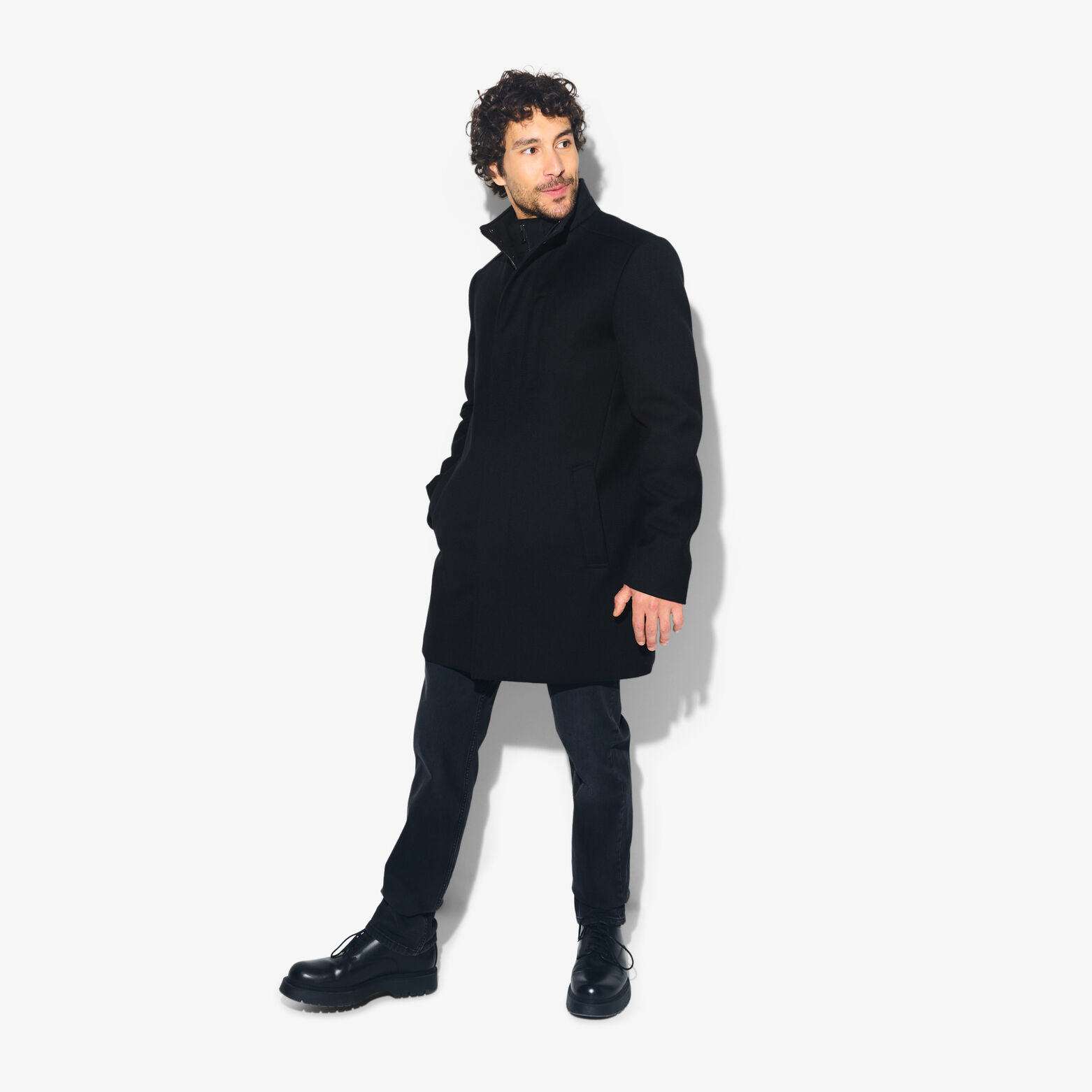 Manteau zipp&eacute; col montant