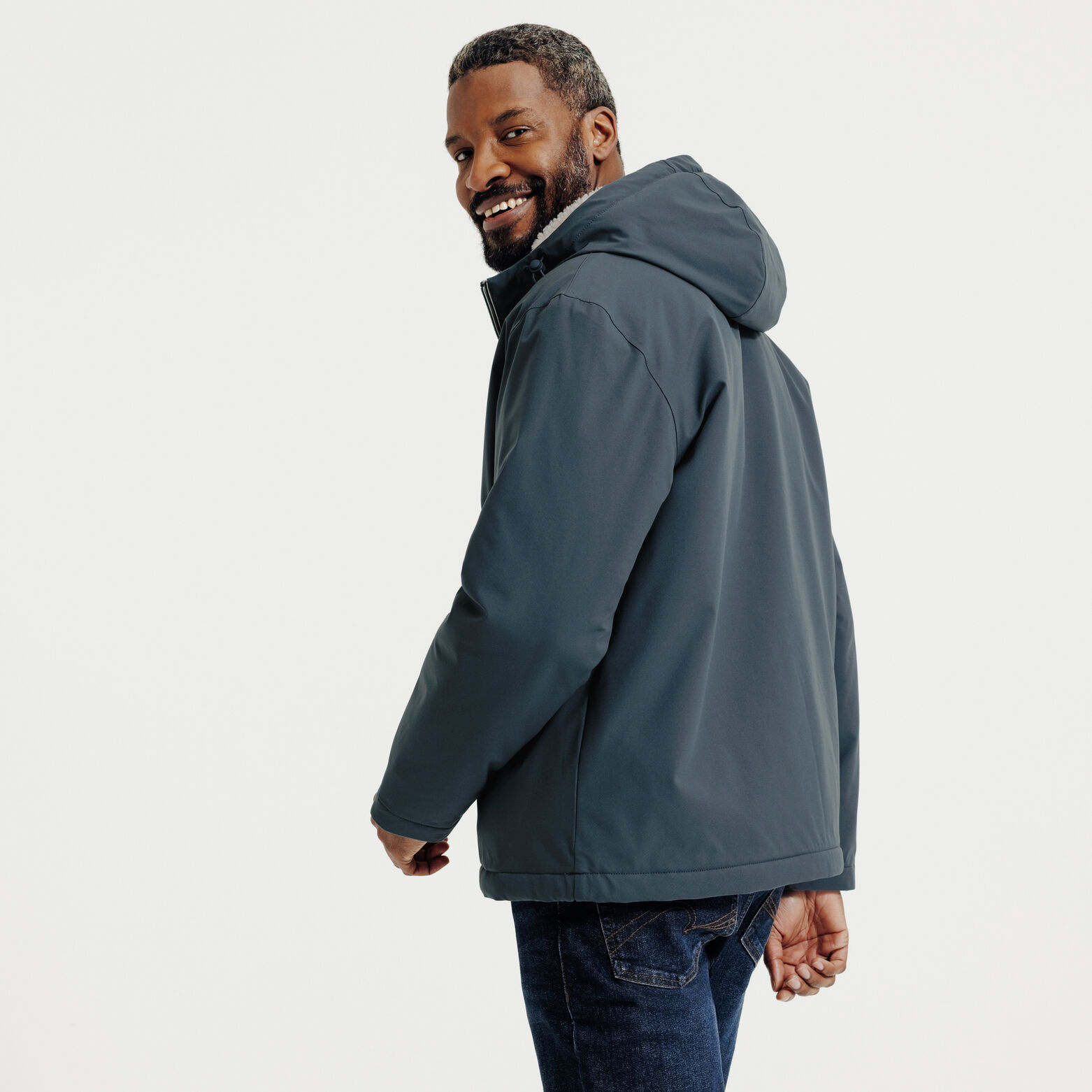 Blouson &agrave; capuche doubl&eacute; en sherpa