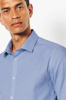 Slim fit gestreept katoenen overhemd, strijkvrij