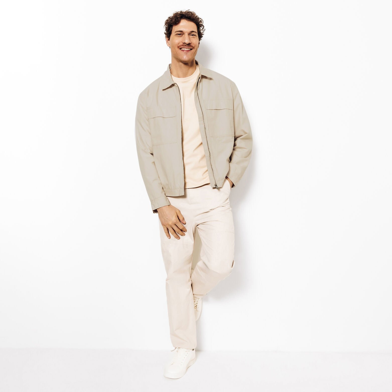 Blouson l&eacute;ger zipp&eacute;