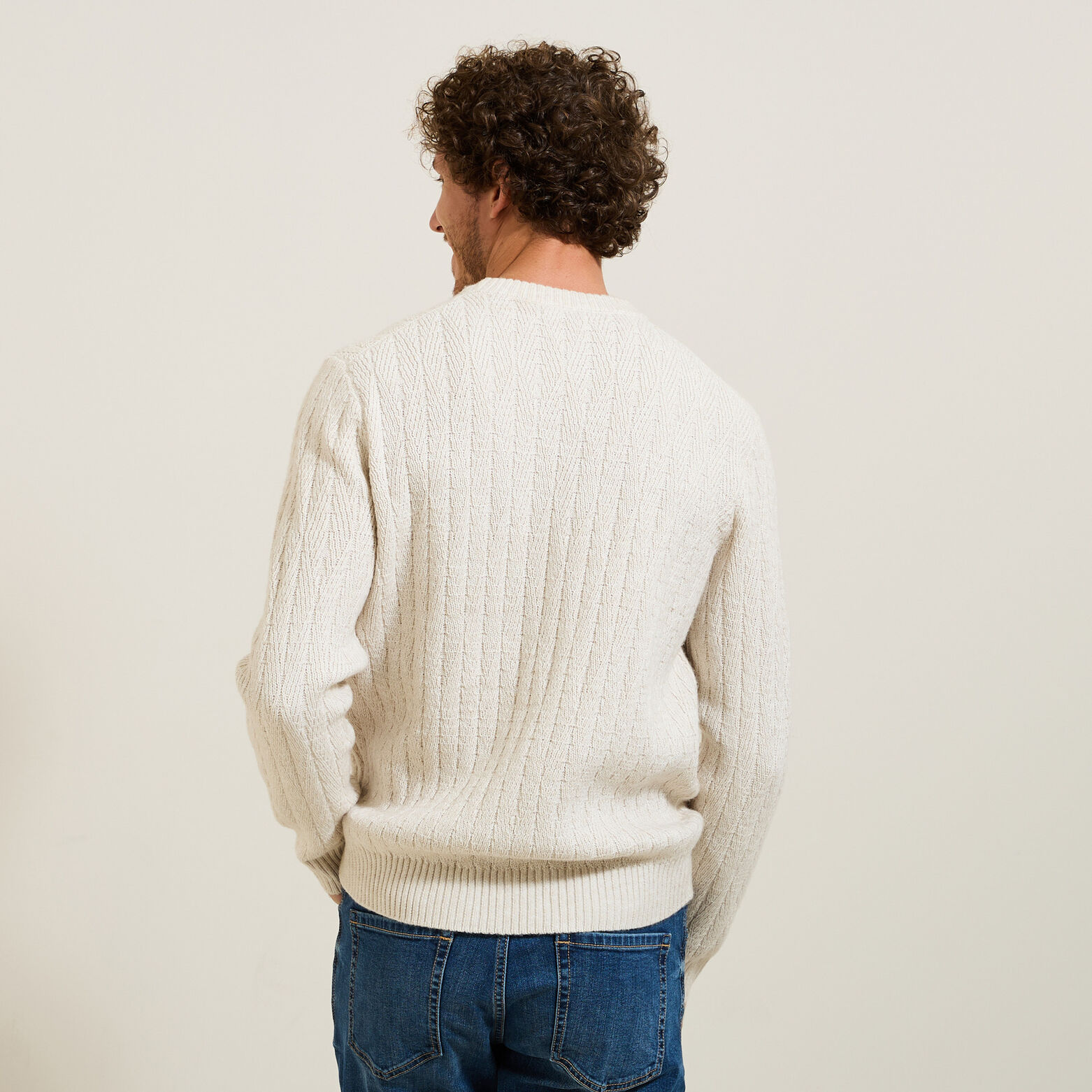 Pull col rond torsade