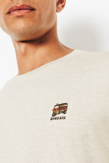 Tee shirt chin&eacute; brod&eacute; col rond