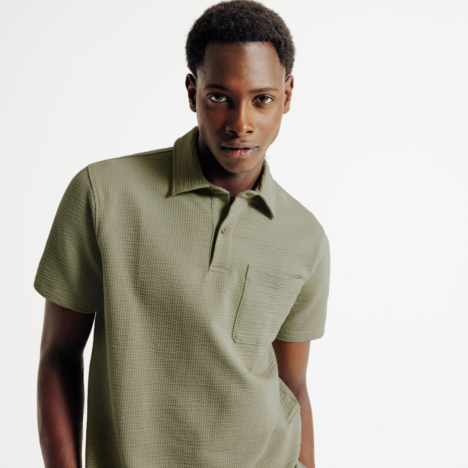 Polo manches courtes poche poitrine