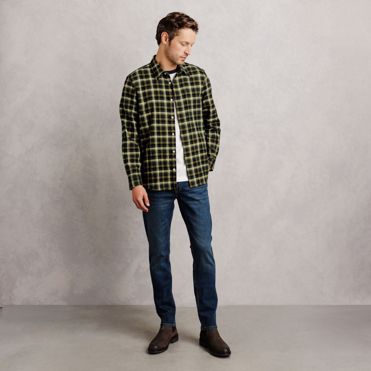 Chemise regular col fran&ccedil;ais &agrave; carreaux