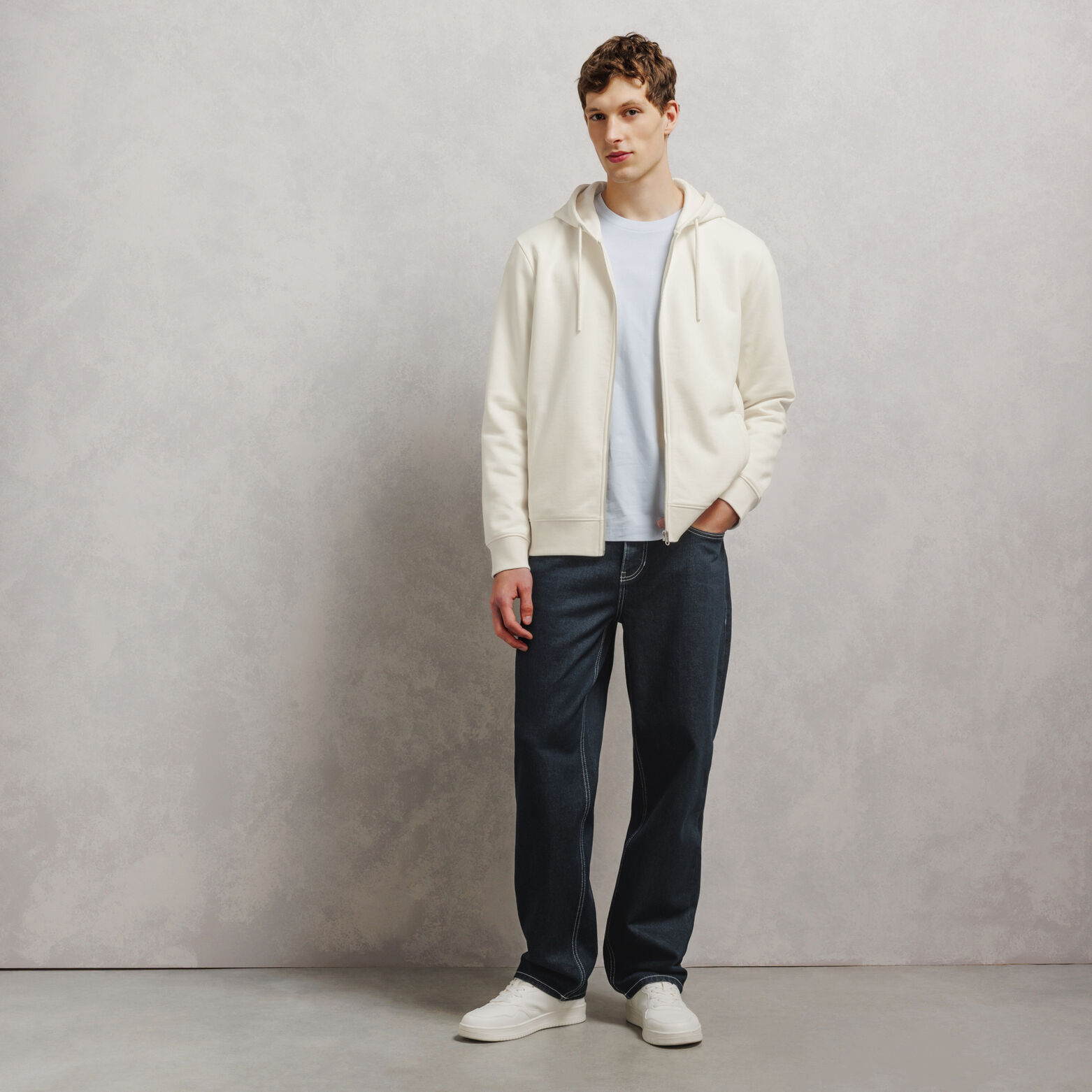 Sweat &agrave; capuche zipp&eacute; molleton uni