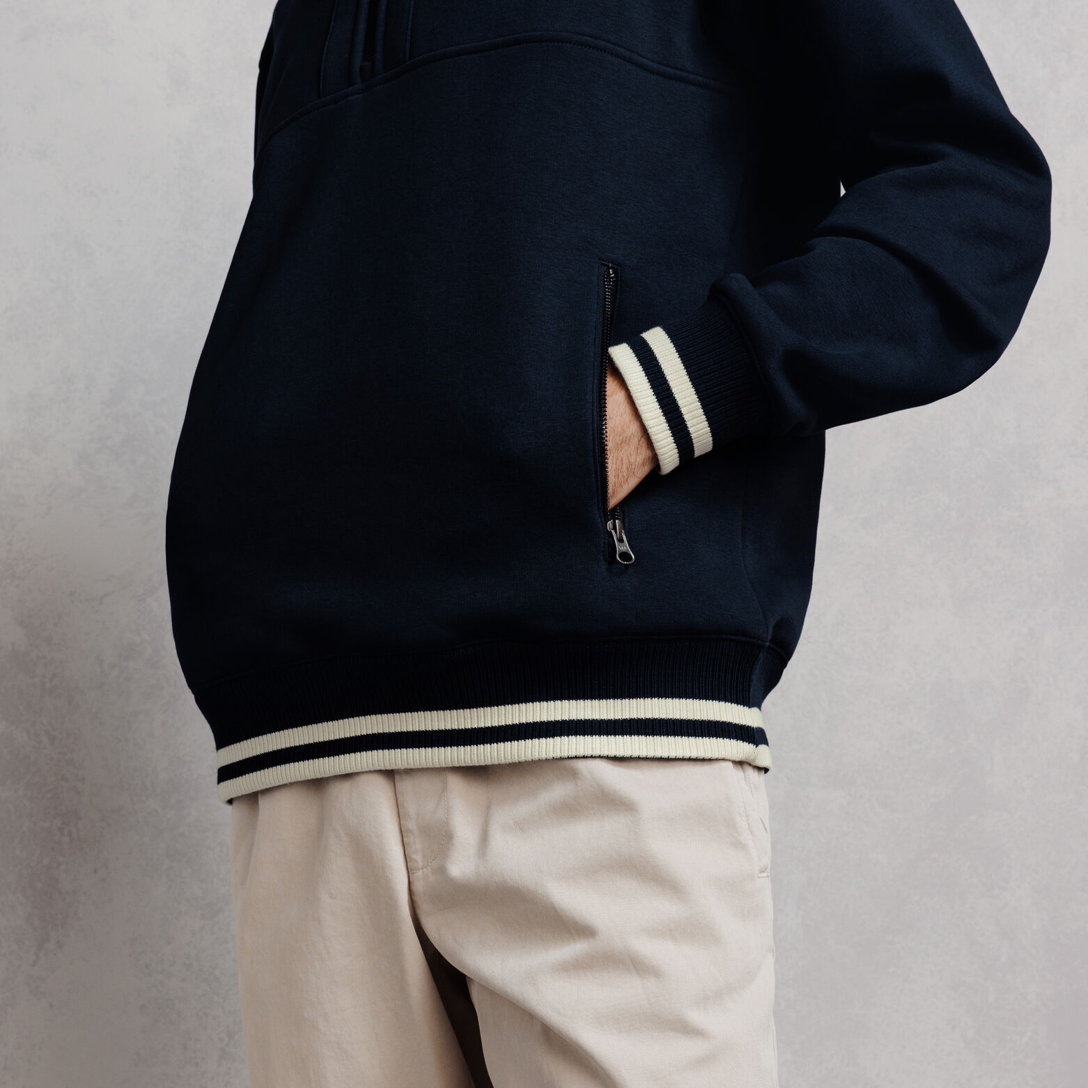 Sweater met rits, opstaande kraag, contrastboord