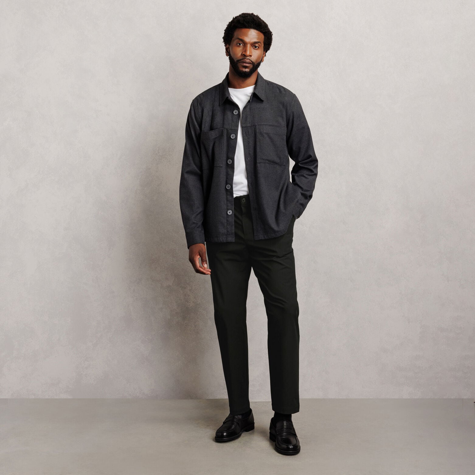 Pantalon tapered taille semi-&eacute;lastiqu&eacute;e