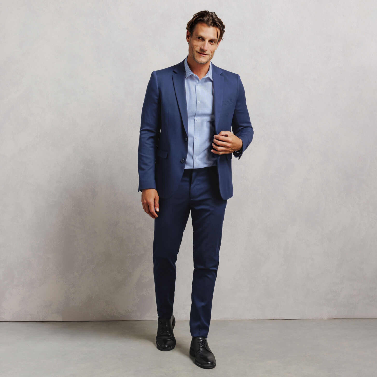 Chemise 100% coton slim ray&eacute;e sans repassage