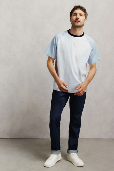 Tee shirt raglan contrast&eacute;