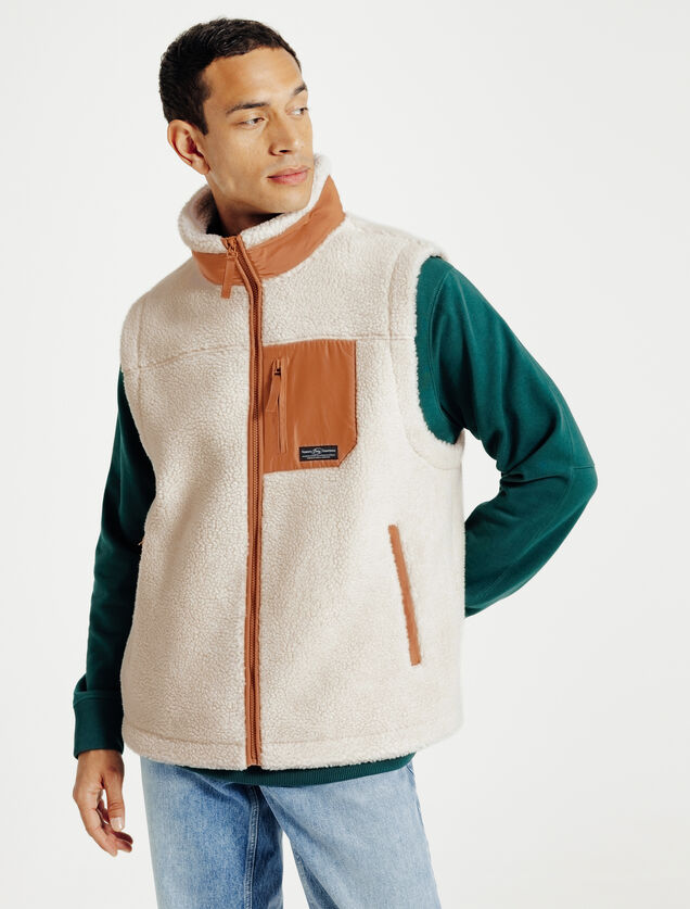Mouwloos jasje in contrasterende sherpa