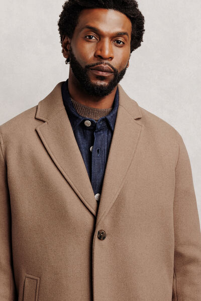 Manteau contenant de la laine col tailleur