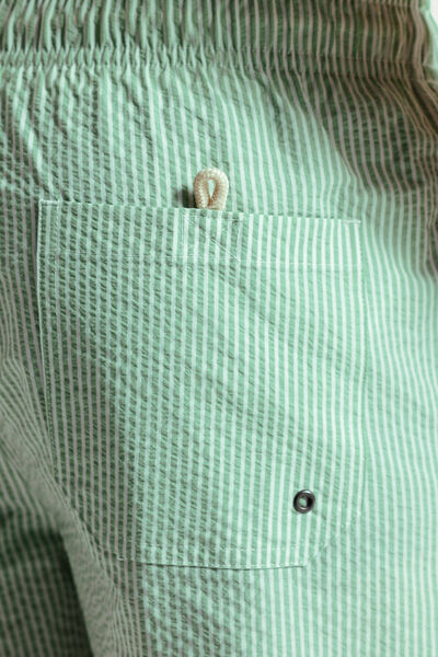 Gestreepte zwemshort in seersucker