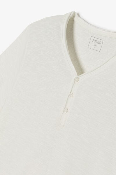 Tee shirt col tunisien mati&egrave;re flamm&eacute;e