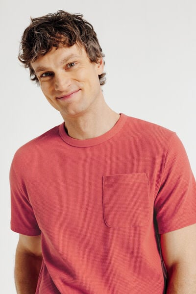 Tee shirt mati&egrave;re gaufr&eacute;e
