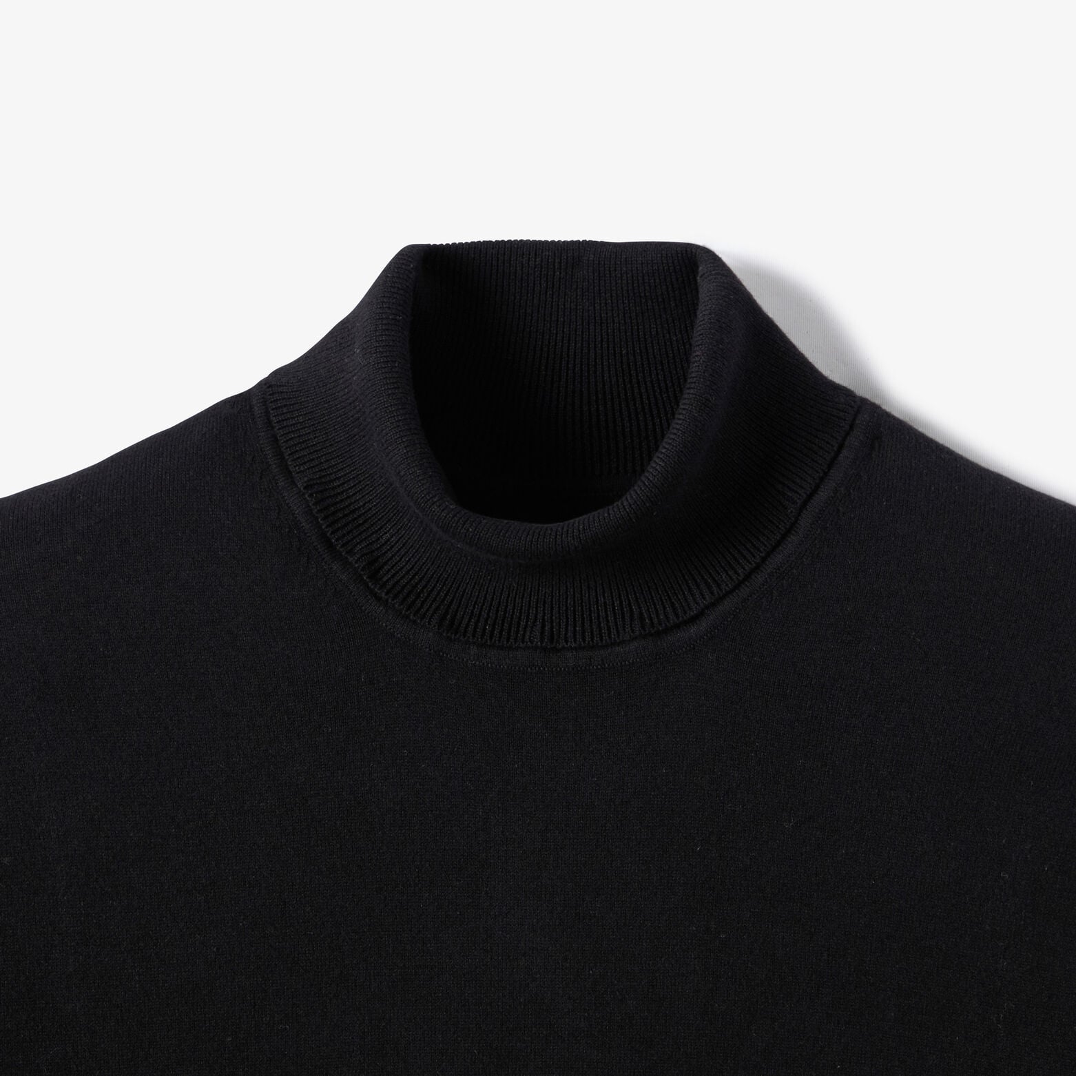 Pull col roul&eacute;