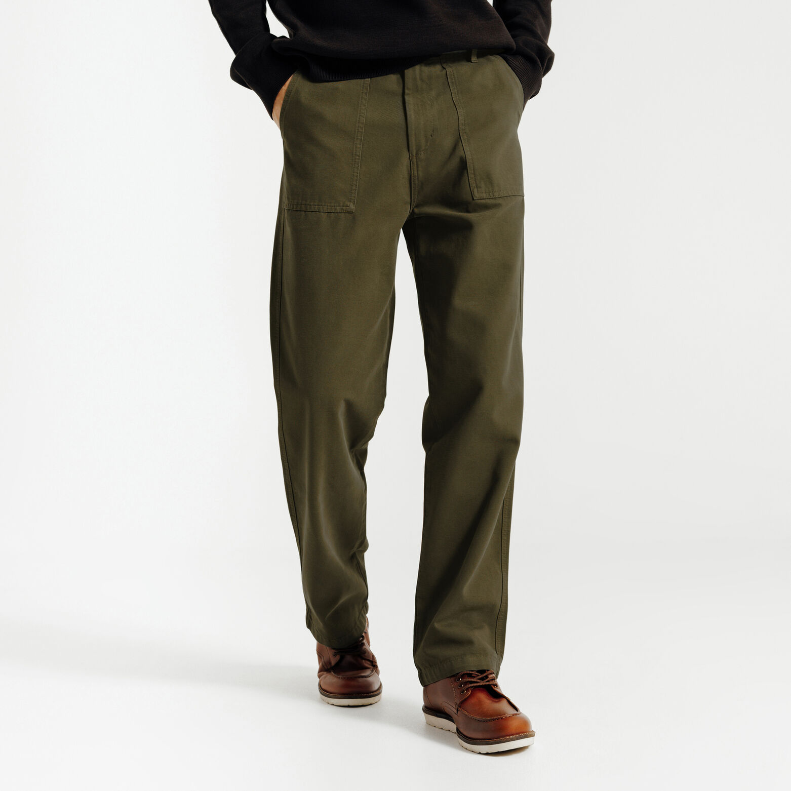 Pantalon baggy détail charpentier