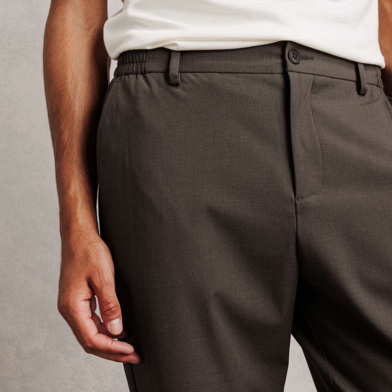 Tapered broek met half-elastische taille