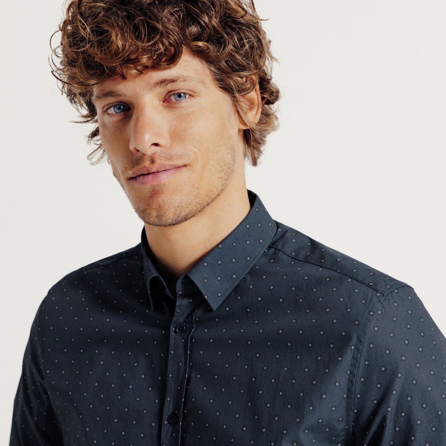 Chemise en coton imprimé géométrique slim