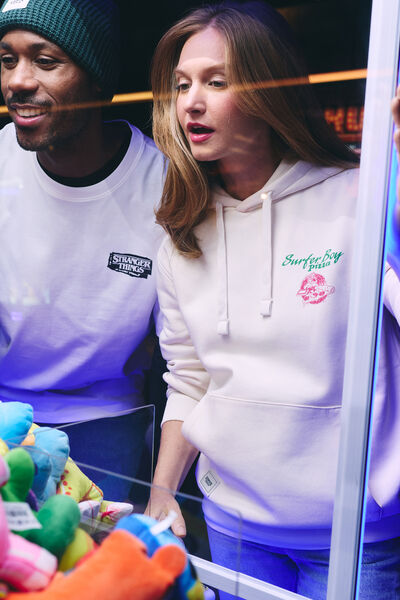 Sweat à capuche licence Stranger Things