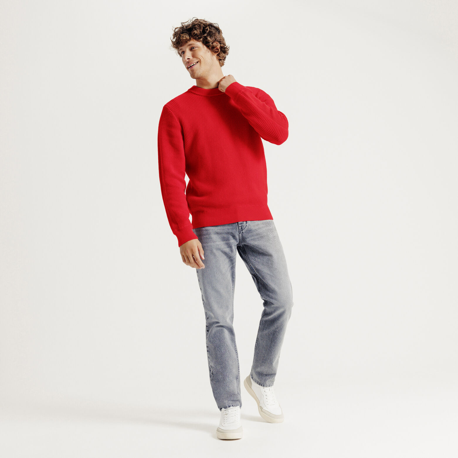 Pull col rond jeux de points fantaisie