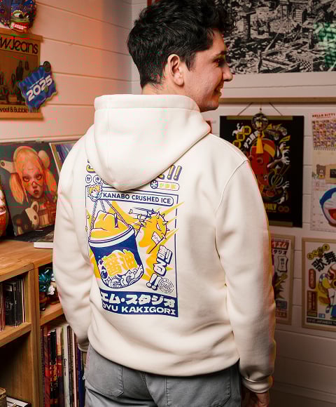 Pull à capuche blanc avec imprimés au dos